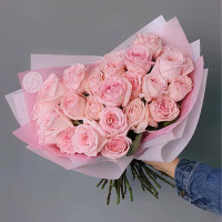 Perfect Pink” Rose Arrangement for Birthdays – Charming Floral Gift